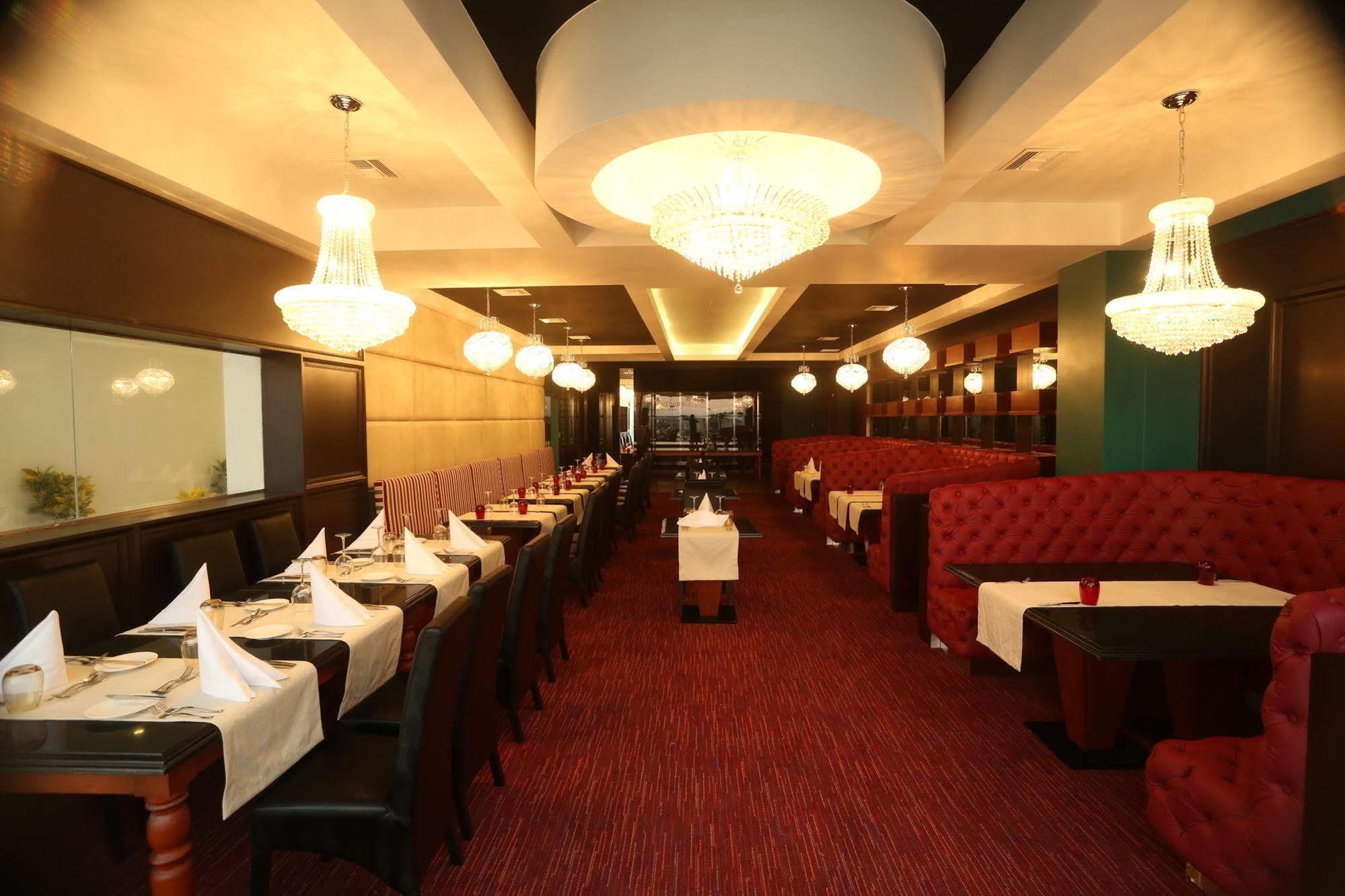Vpx Hotel Asia Ngoại thất bức ảnh